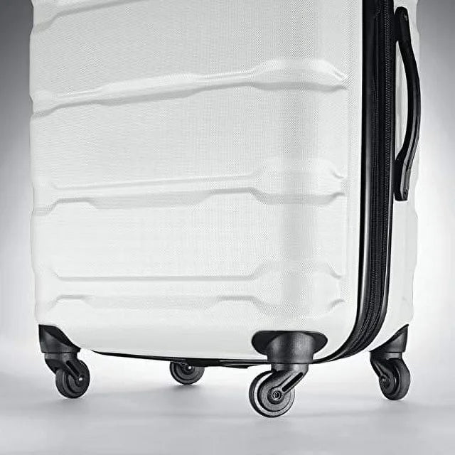 Samsonite Omni PC Hardside Expandable Luggage with Spinner Wheels, White, Checked-Medium 24-Inch